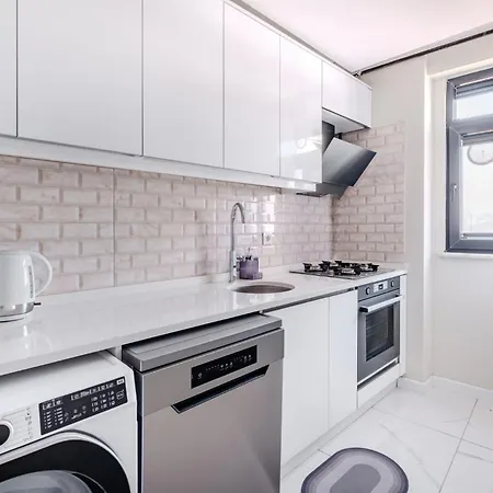 Sea View Duplex W Terrace In Goldenhorn *
