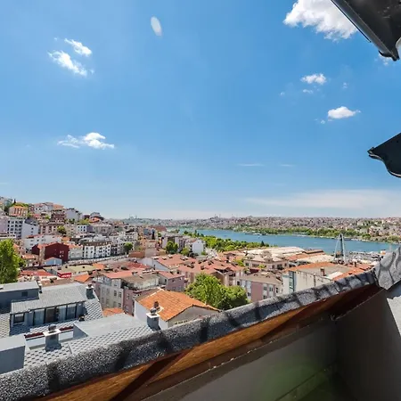Apartment Sea View Duplex W Terrace In Goldenhorn Istanbul